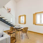 Rent 1 bedroom apartment of 60 m² in Porto