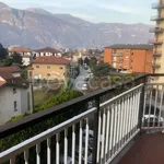 Appartamento in affitto a Mandello del Lario via Aldo Moro, non arredato/vuoto, zona servita, balcone - TrovaCasa