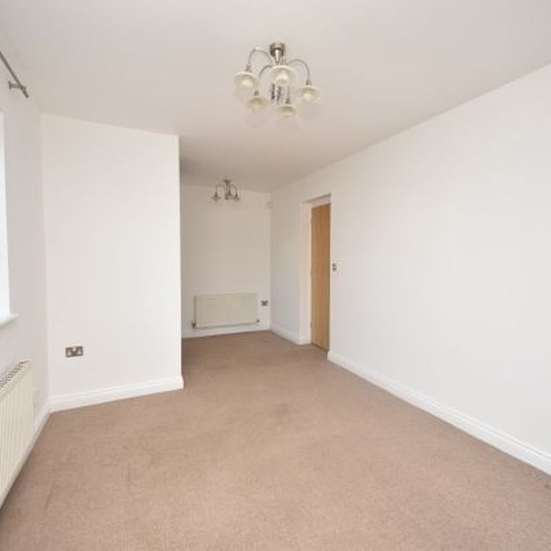 Flat to rent in Lake Street, Leighton Buzzard LU7