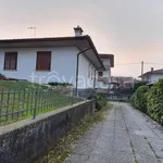 Rent 8 bedroom house of 250 m² in Bolzano Vicentino