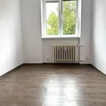 Pronajměte si 3 ložnic/e byt o rozloze 63 m² v Praha 10