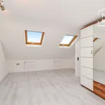 Rent 2 bedroom apartment in London