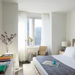 Rent 2 bedroom apartment in Manhattan