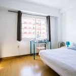 Rent 4 bedroom apartment in Valencia