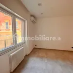 Rent 2 bedroom apartment of 65 m² in Naples