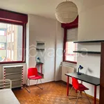 Rent 3 bedroom apartment of 90 m² in Milano