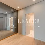 Rent 4 bedroom apartment of 211 m² in Bucuresti