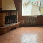 Appartamento in affitto a Narni via Tuderte, 175, non arredato/vuoto, terrazzo, caminetto - TrovaCasa