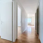 Miete 4 Schlafzimmer wohnung von 98 m² in La Chaux-de-Fonds