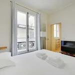 Appartement de 700 m² avec 1 chambre(s) en location à Paris