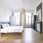 Huur 1 slaapkamer appartement van 90 m² in brussels