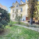 Maison de 220 m² avec 8 chambre(s) en location à Croissy-sur-Seine