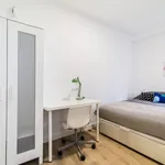 Rent 3 bedroom apartment in Madrid