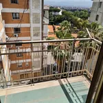 Affitto 4 camera appartamento di 145 m² in Naples