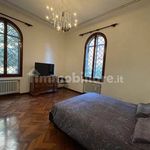 Rent 5 bedroom apartment of 193 m² in Bologna