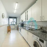 Alquilo 4 dormitorio apartamento de 126 m² en Oviedo