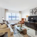 Rent 1 bedroom apartment of 740 m² in Manhattan