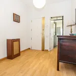 Rent 5 bedroom apartment of 300 m² in Madrid