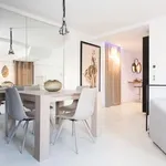 Rent 3 bedroom apartment of 60 m² in Cannes 