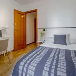 Rent a room of 150 m² in madrid