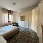 Rent 4 bedroom apartment of 85 m² in Modena