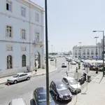 Rent 6 bedroom apartment in Lisbon