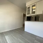 Appartement de 2034 m² avec 3 chambre(s) en location à Toronto