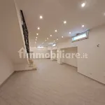 Rent 4 bedroom house of 198 m² in Rome