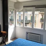 Rent 3 bedroom apartment of 27 m² in Barcelona']