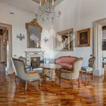 Rent 5 bedroom apartment of 260 m² in Rome