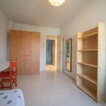 Rent a room of 85 m² in madrid