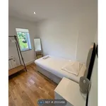 Rent 5 bedroom house in Brighton