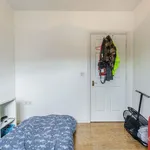 Rent 3 bedroom flat in East Midlands