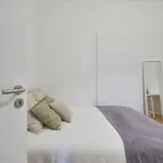 Rent 11 bedroom apartment in Lisbon