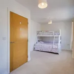 Rent 4 bedroom house in Wakefield