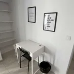 Rent a room of 100 m² in valencia