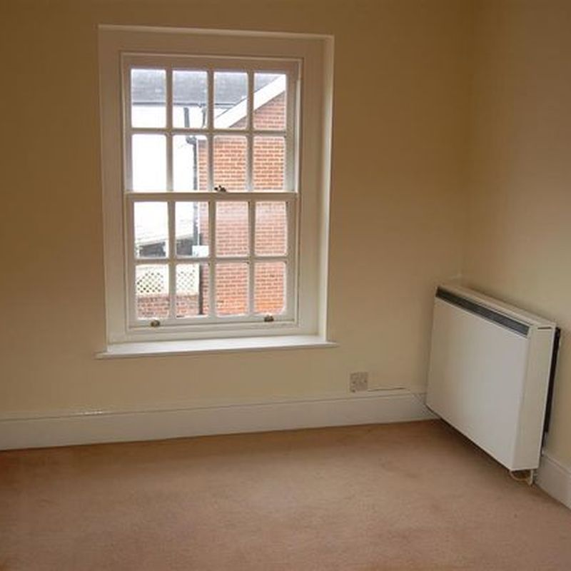 Flat to rent in Westgate Hall Road, Canterbury CT1 Thanington
