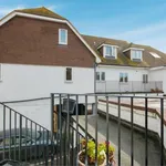 Rent 2 bedroom apartment in West Byfleet