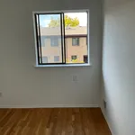 Rent 3 bedroom apartment of 167 m² in Staten Island