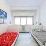 Rent a room in milan