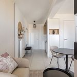 Rent 2 bedroom apartment of 27 m² in Lyon