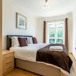 Rent 3 bedroom flat in Reading