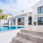 Rent 6 bedroom house of 2850 m² in Marbella