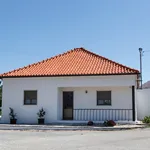 Rent 3 bedroom house of 90 m² in Alcobaça