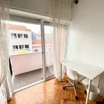 Rent a room in lisbon