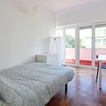 Rent a room in lisbon