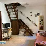 Affitto 5 camera appartamento di 60 m² in Genoa