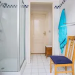 Rent a room of 210 m² in brussels