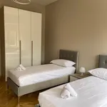 Rent 3 bedroom apartment in Turin