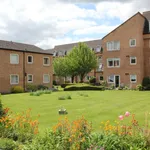 Rent 1 bedroom flat in Woking